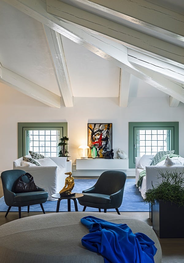 Statue moderne per interni quando il design incontra l'arte